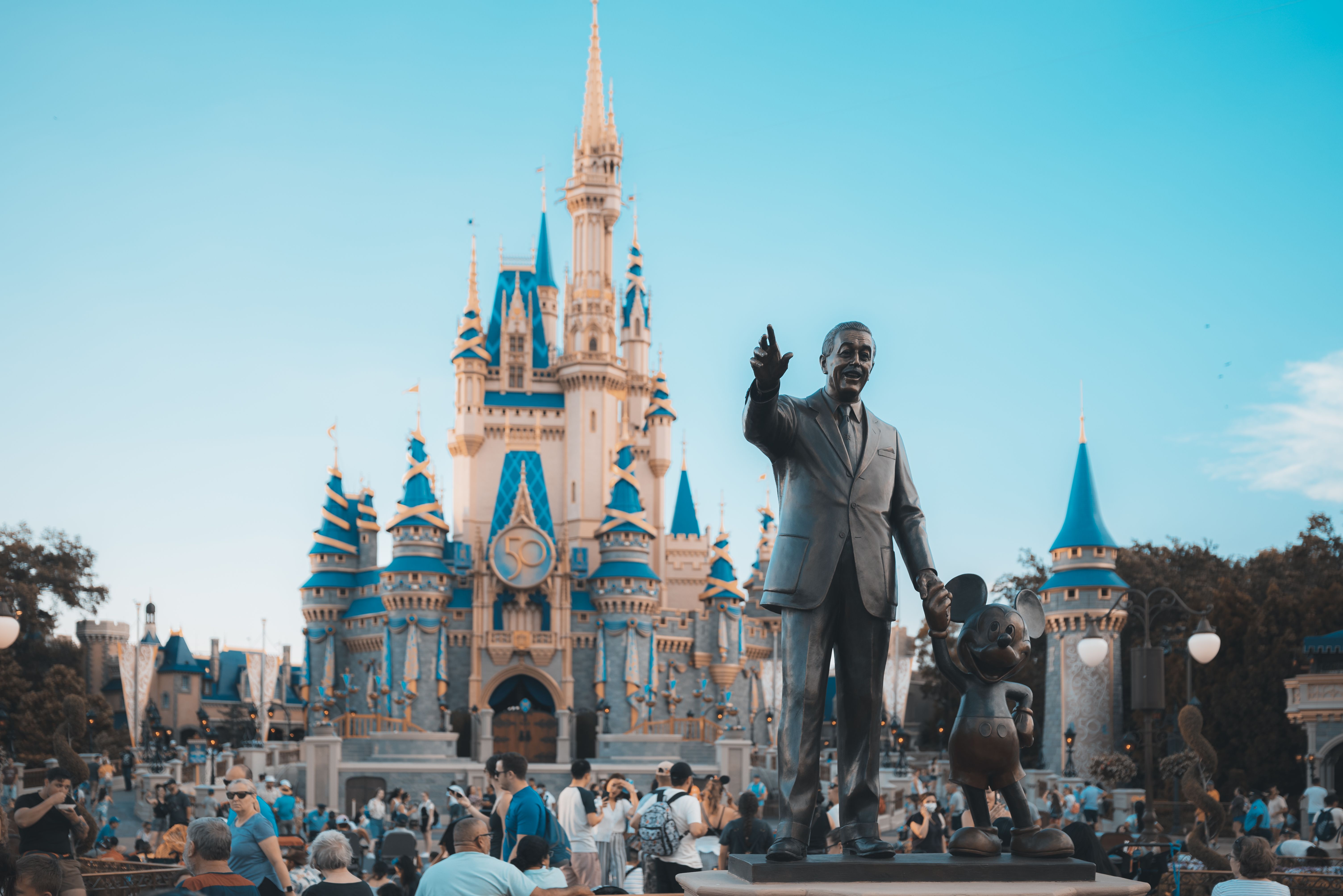 Cheap Flights to Orlando — Best Deals from $50 Round Trip