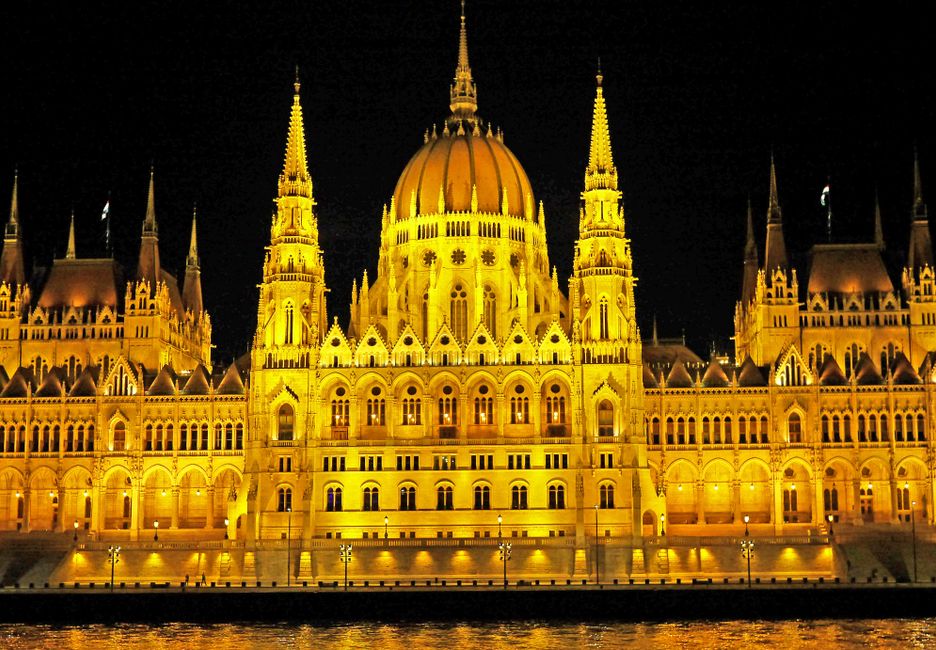 Cheap Flights to Budapest
